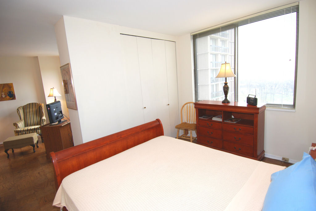 North Shore Towers Apartment