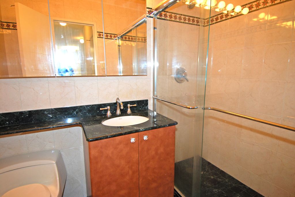 North Shore Towers 1 bedroom   Apartment