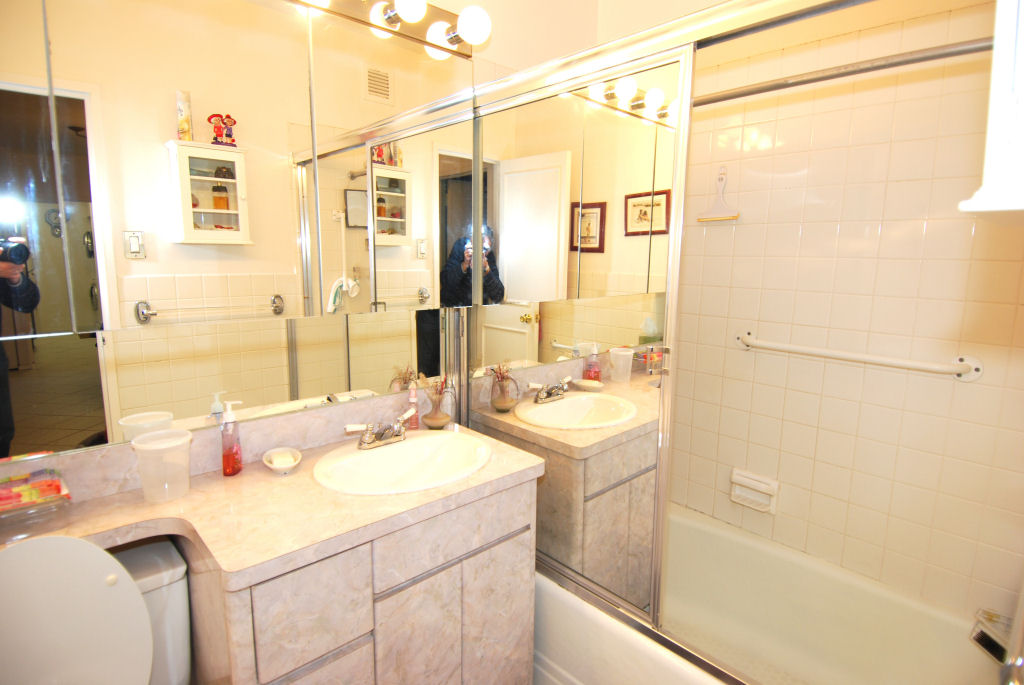 North Shore Towers 1 bedroom apt.