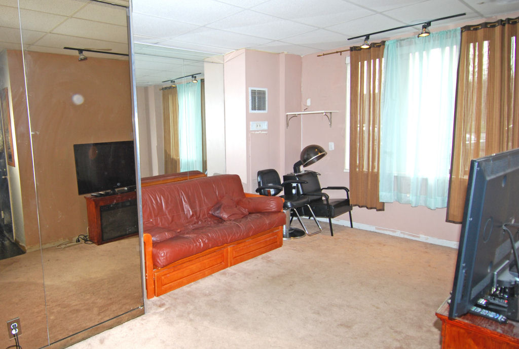 North Shore Towers Studio  Apartment