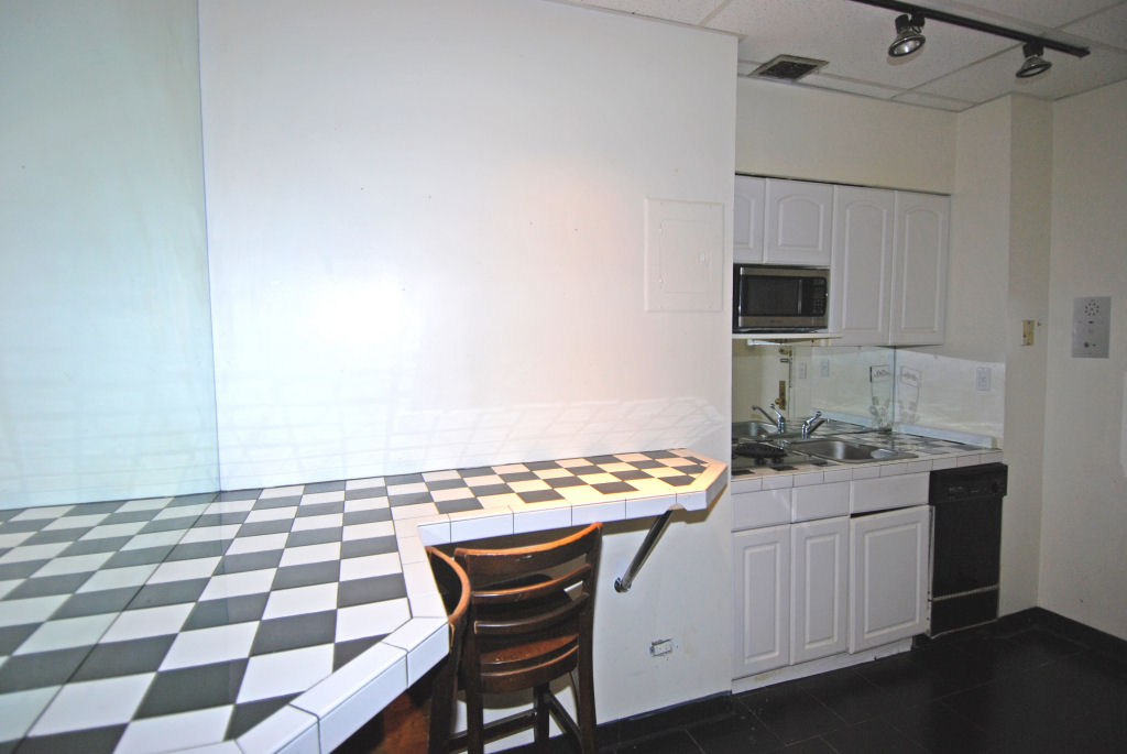 North Shore Towers Studio Apartment