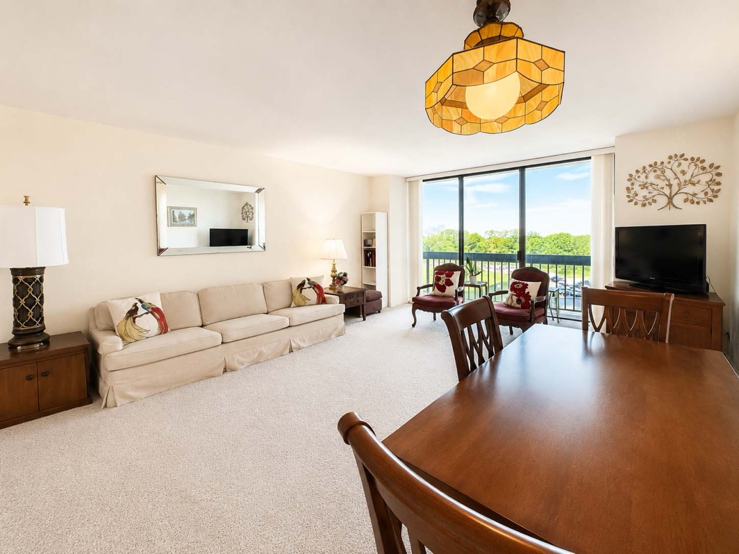North Shore Towers Apt.