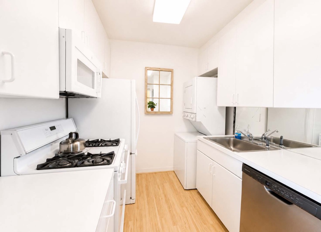 North Shore Towers Apt.