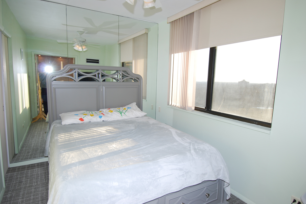 North Shore Towers Studio Apartment