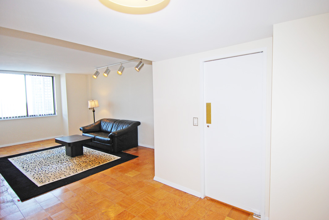 North Shore Towers 1 Bedroom Apartment