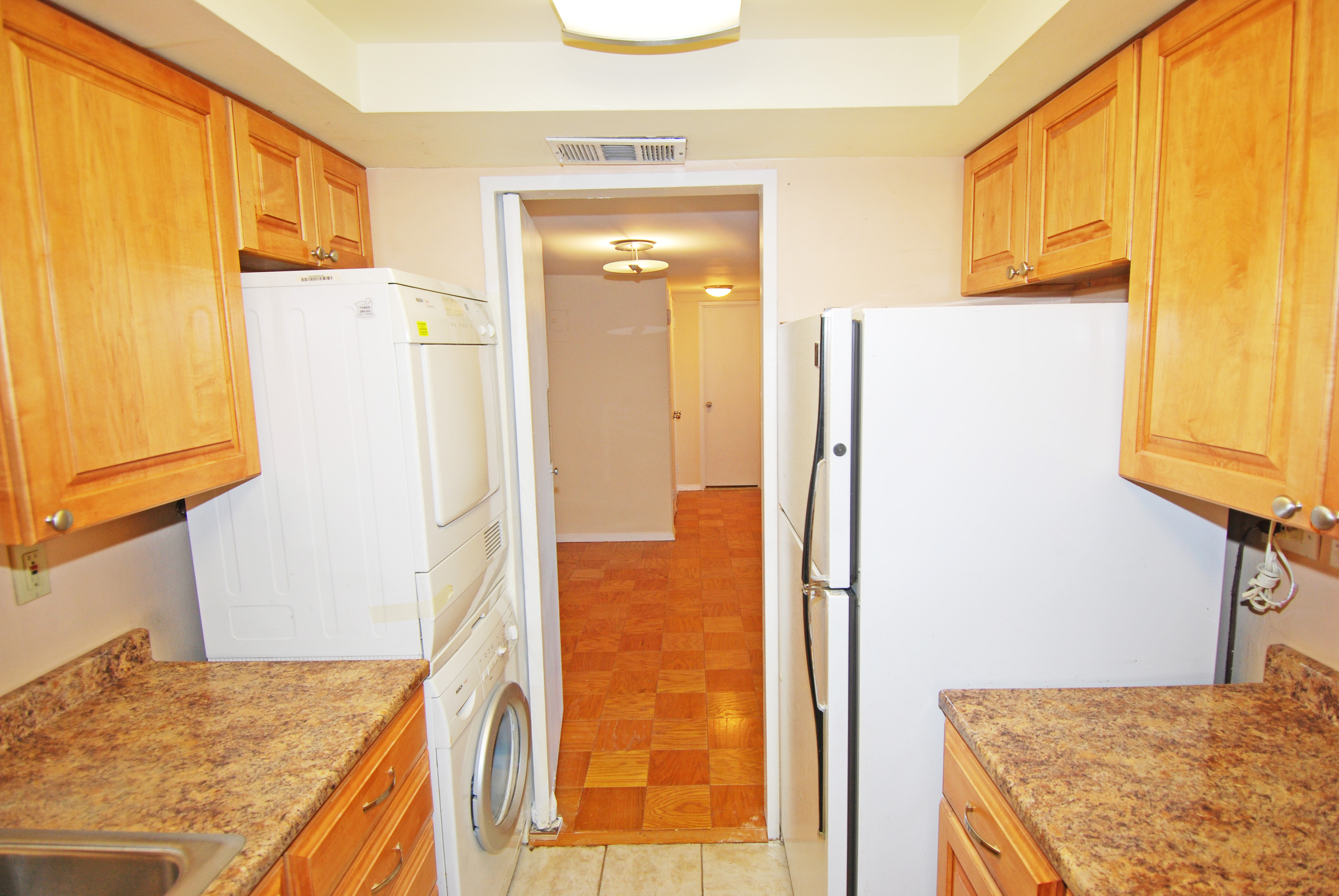 North Shore Towers 1 Bedroom Apartment