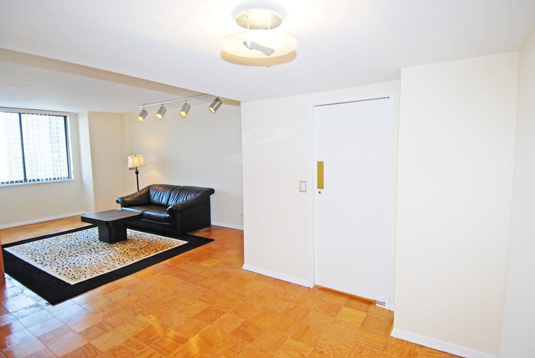 North Shore Towers 1 Bedroom Apartment