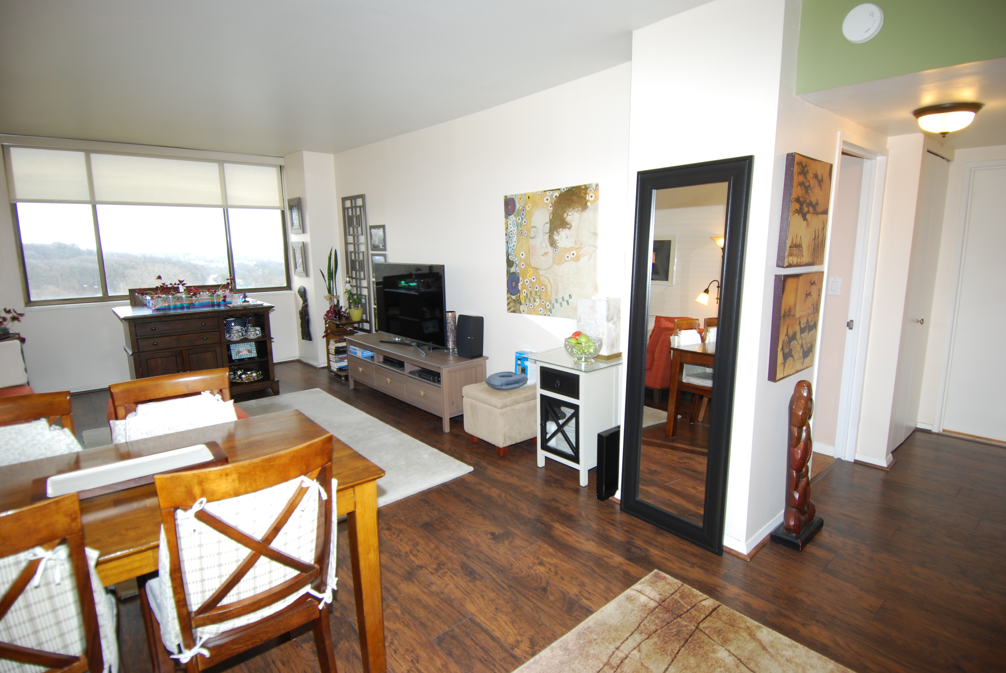 North Shore Towers apt.