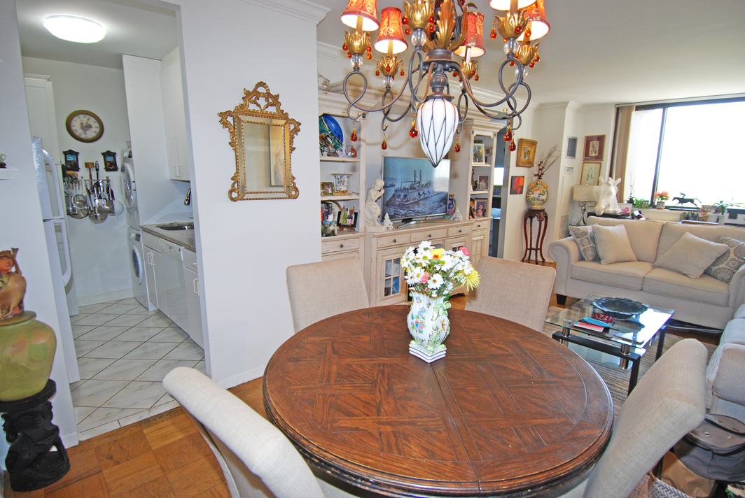 North Shore Towers Studio Apartment