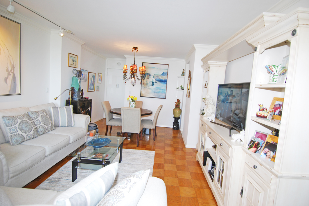 North Shore Towers Studio Apartment