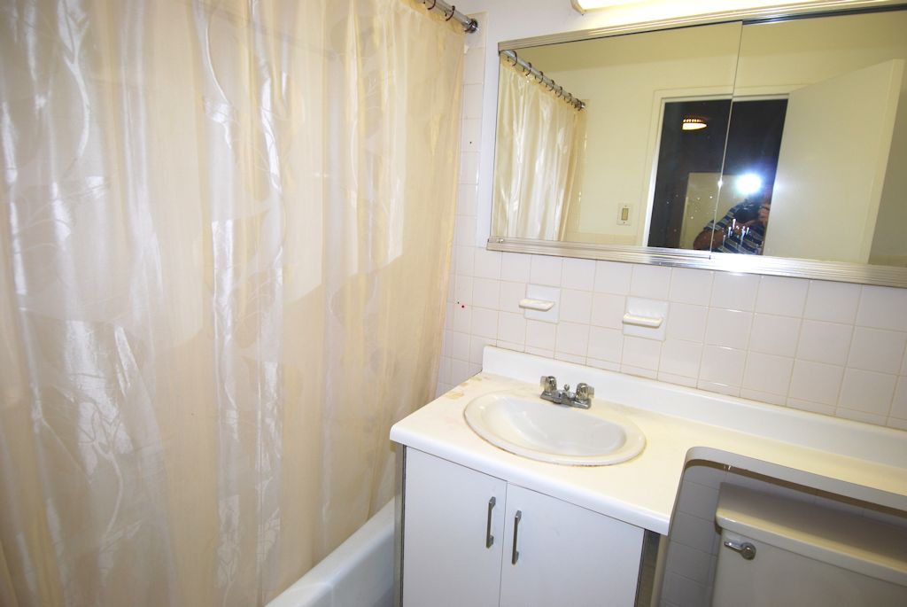 North Shore Towers 1 Bedroom Apartment