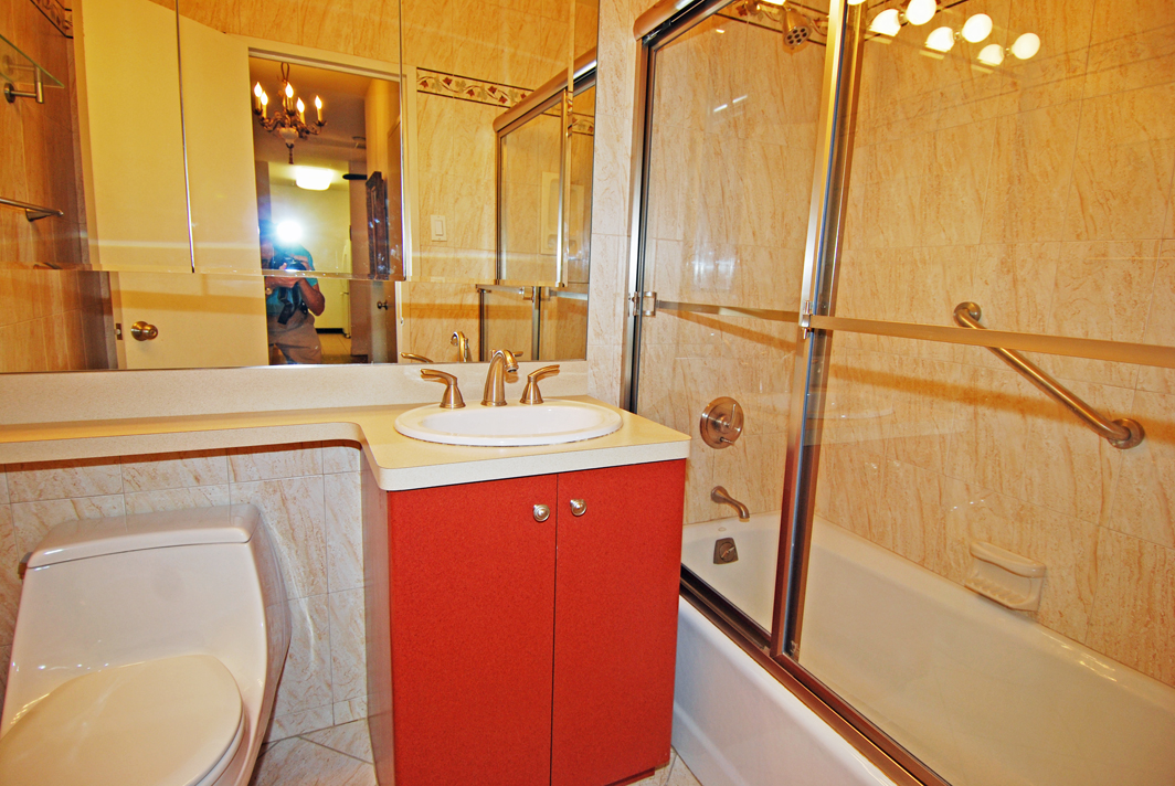 North Shore Towers  apt.