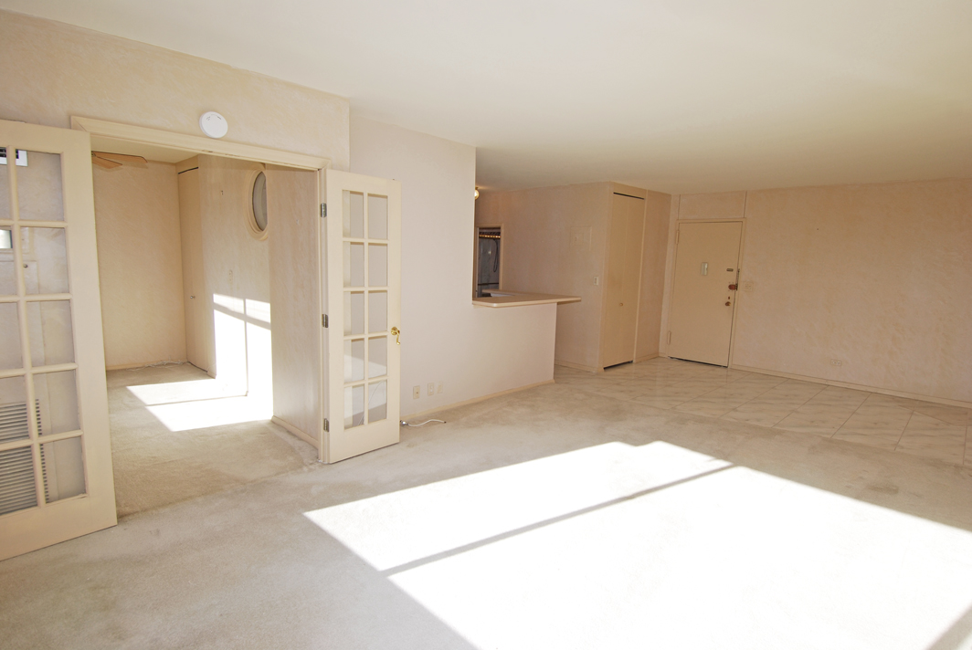 North Shore Towers Studio Apartment