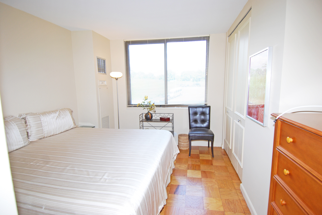 North Shore Towers Studio Apartment