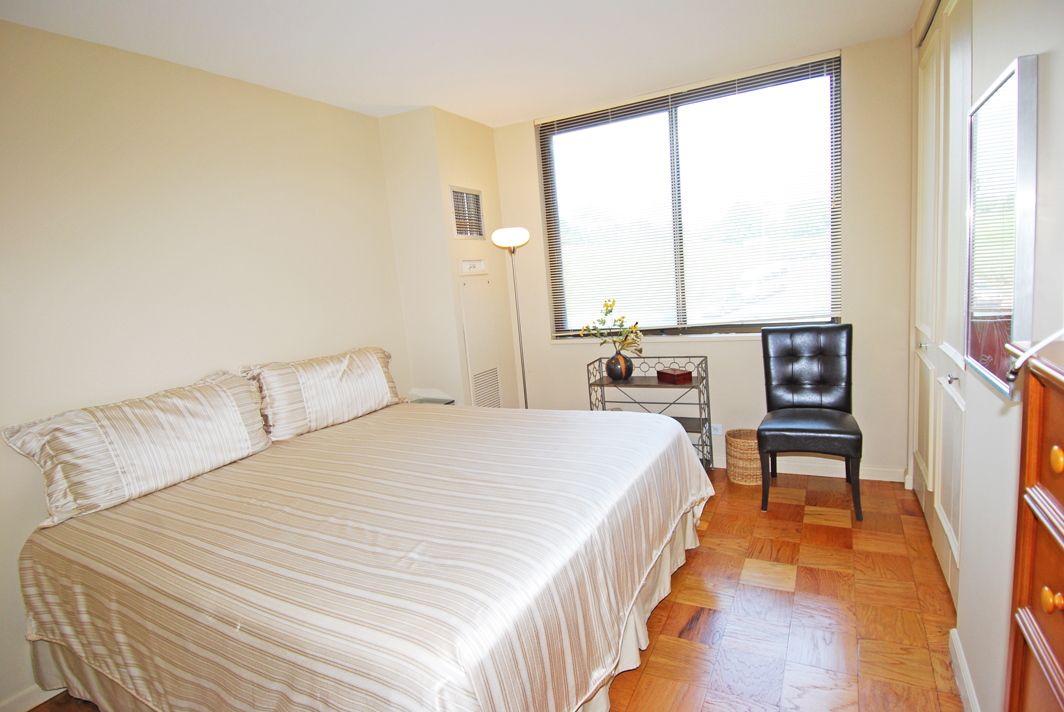 North Shore Towers Studio Apartment