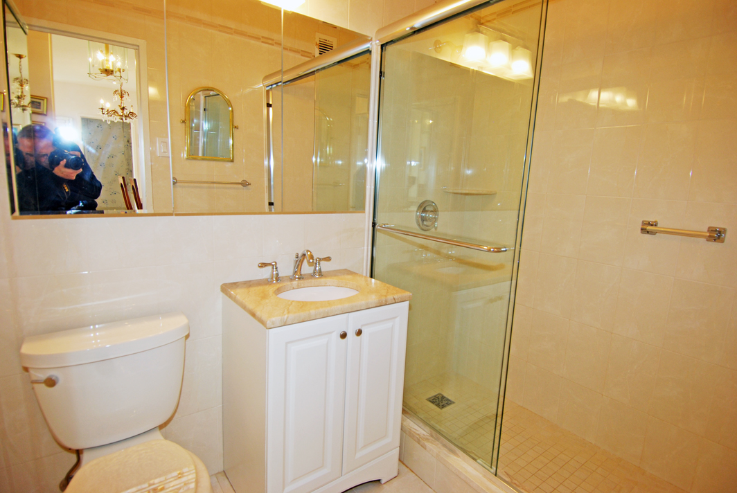 North Shore Towers 1 Bedroom Apartment