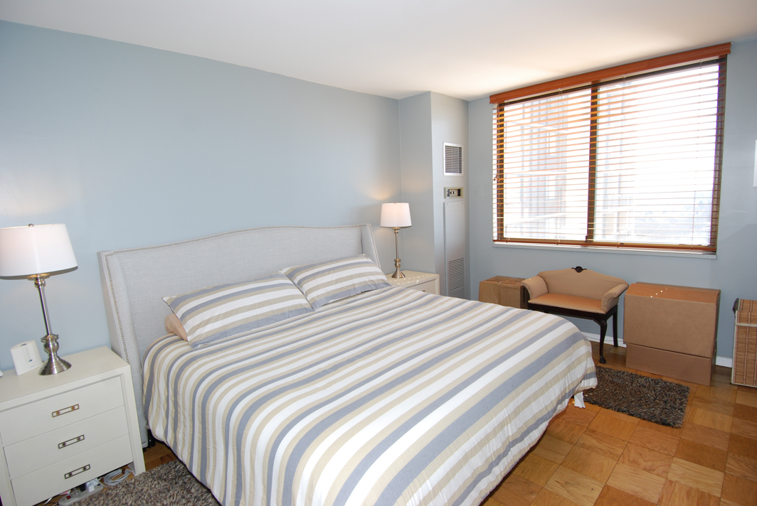 North Shore Towers 1 Bedroom Apartment