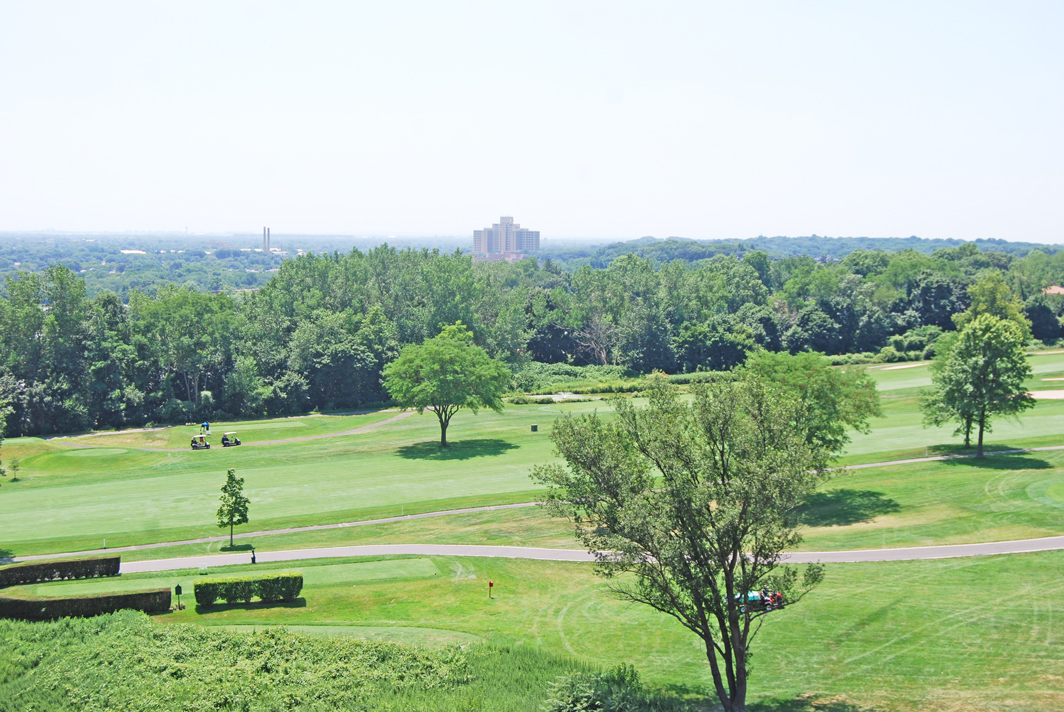 North Shore Towers 1 Bedroom Apartment