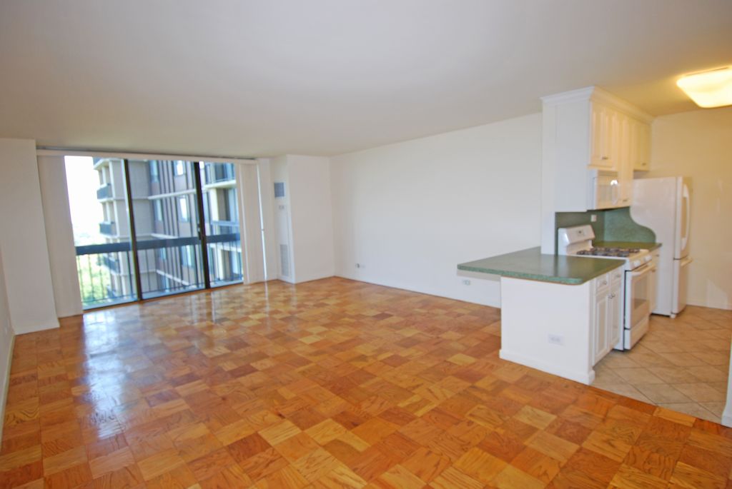 North Shore Towers 1 Bedroom Apartment