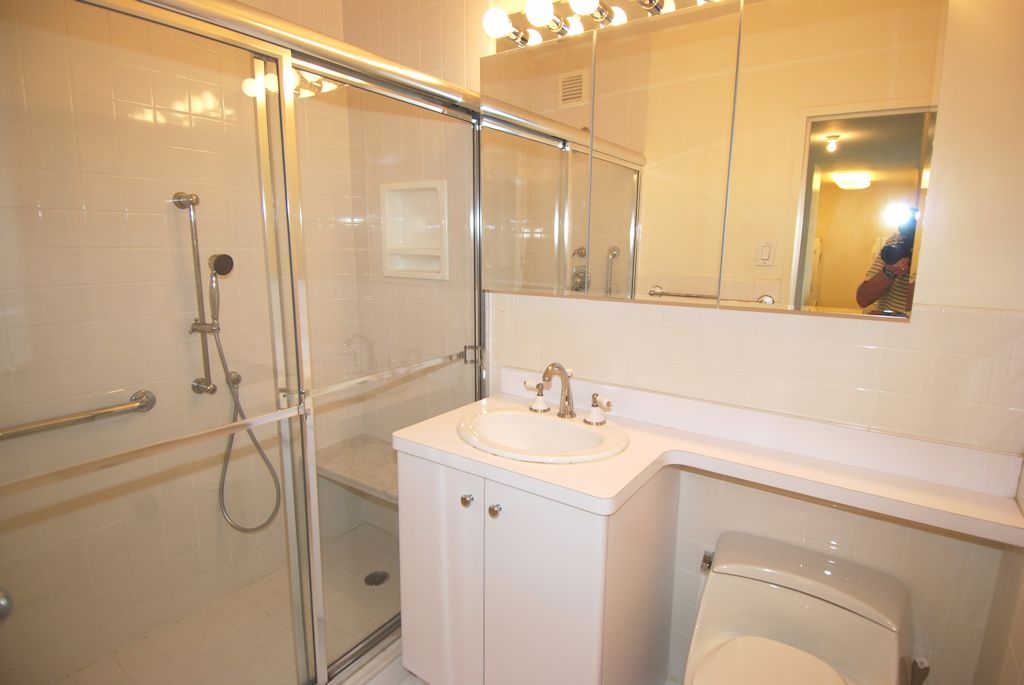 North Shore Towers 1 Bedroom Apartment