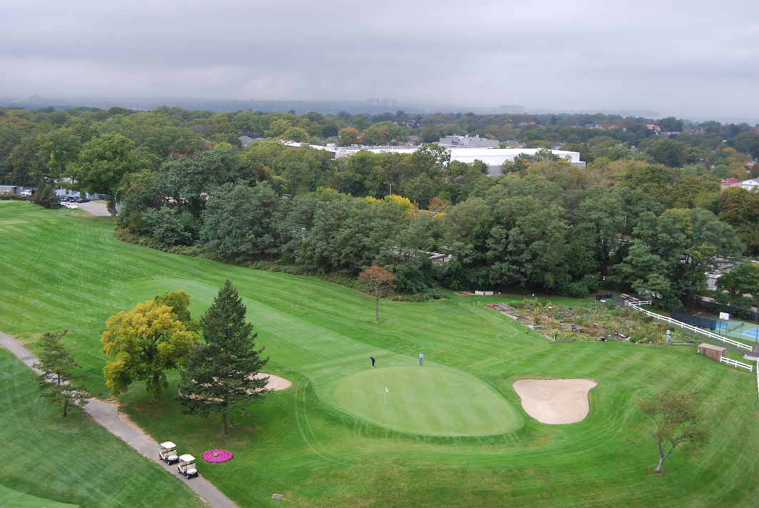 North Shore Towers 1 Bedroom Apartment