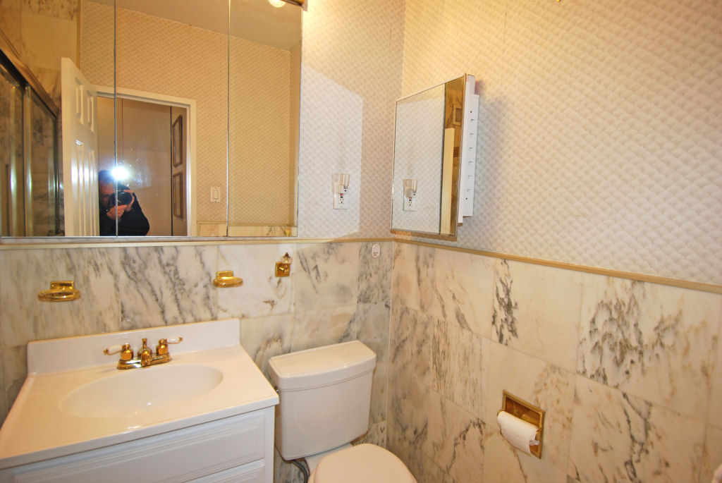 North Shore Towers Studio Apartment