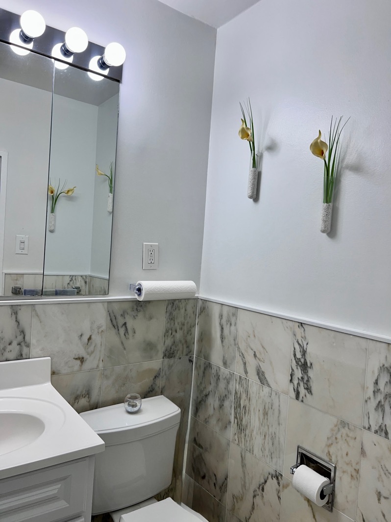 North Shore Towers Apt.