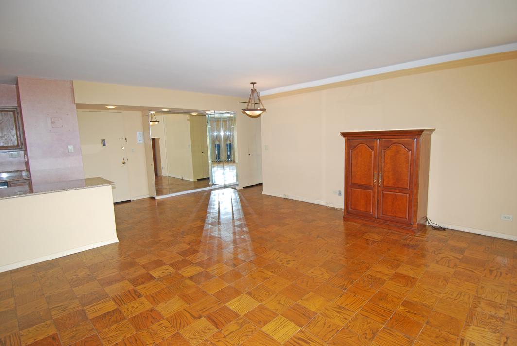 North Shore Towers 1 Bedroom Apartment