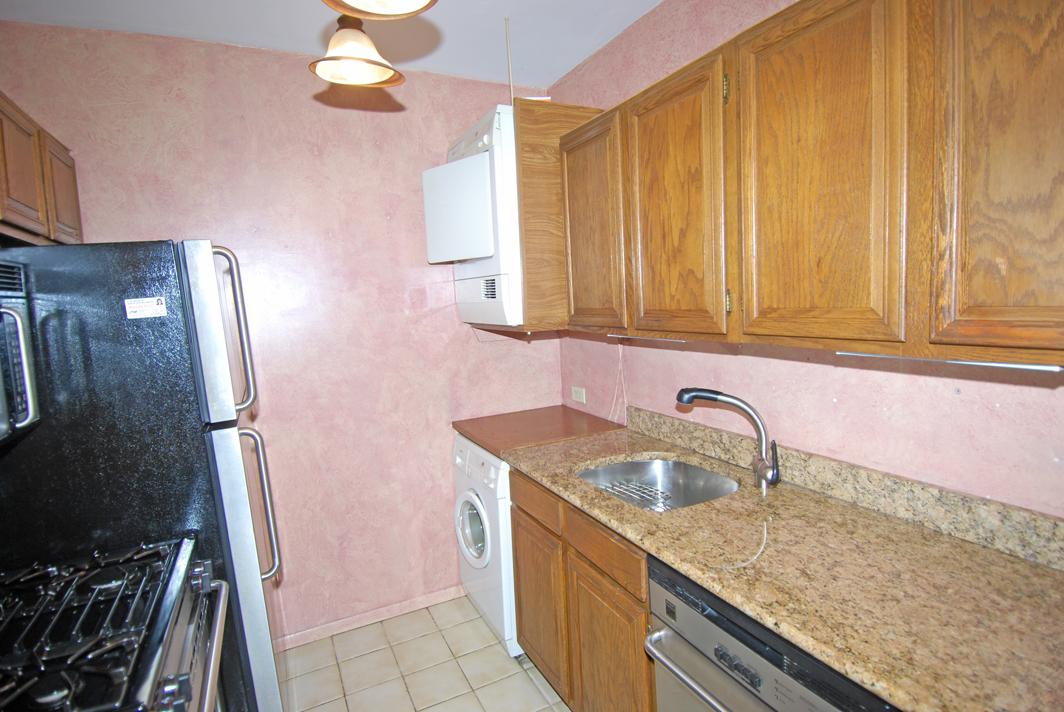 North Shore Towers 1 Bedroom Apartment