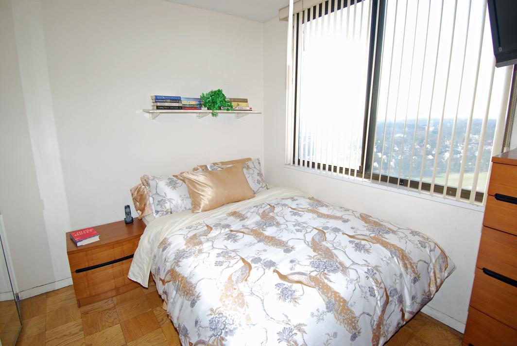 North Shore Towers Studio Apartment