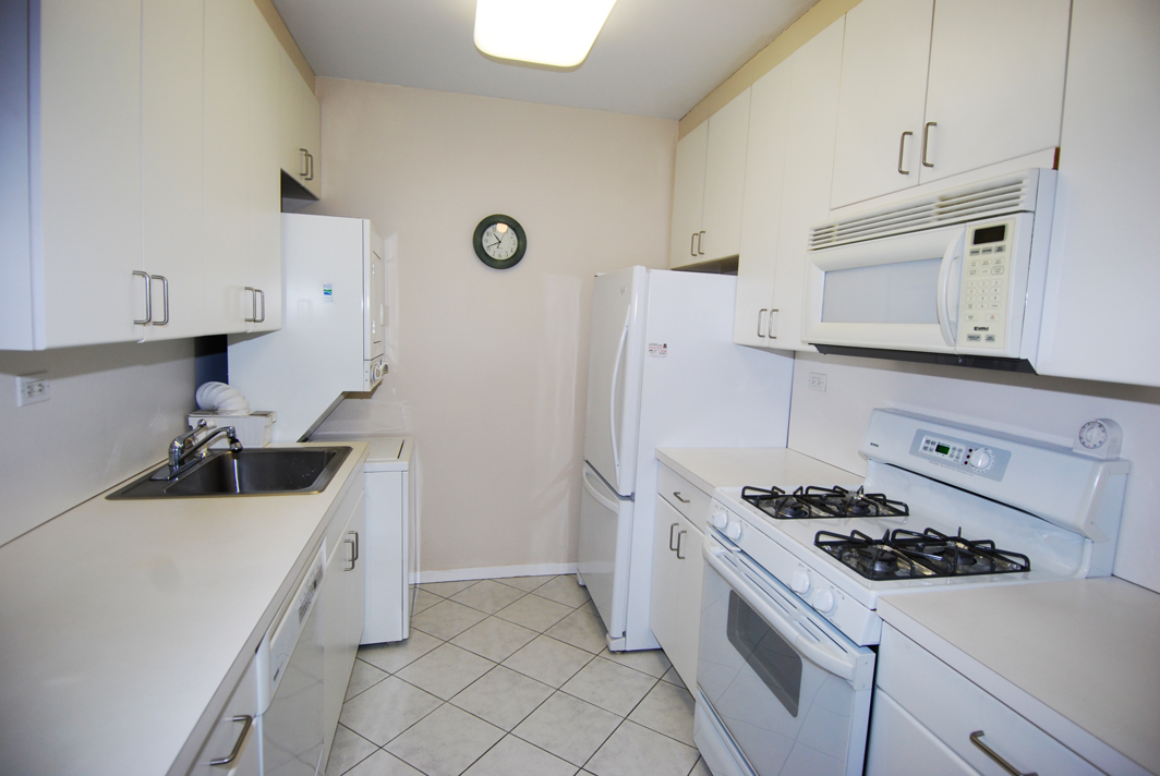 North Shore Towers 1 Bedroom Apartment