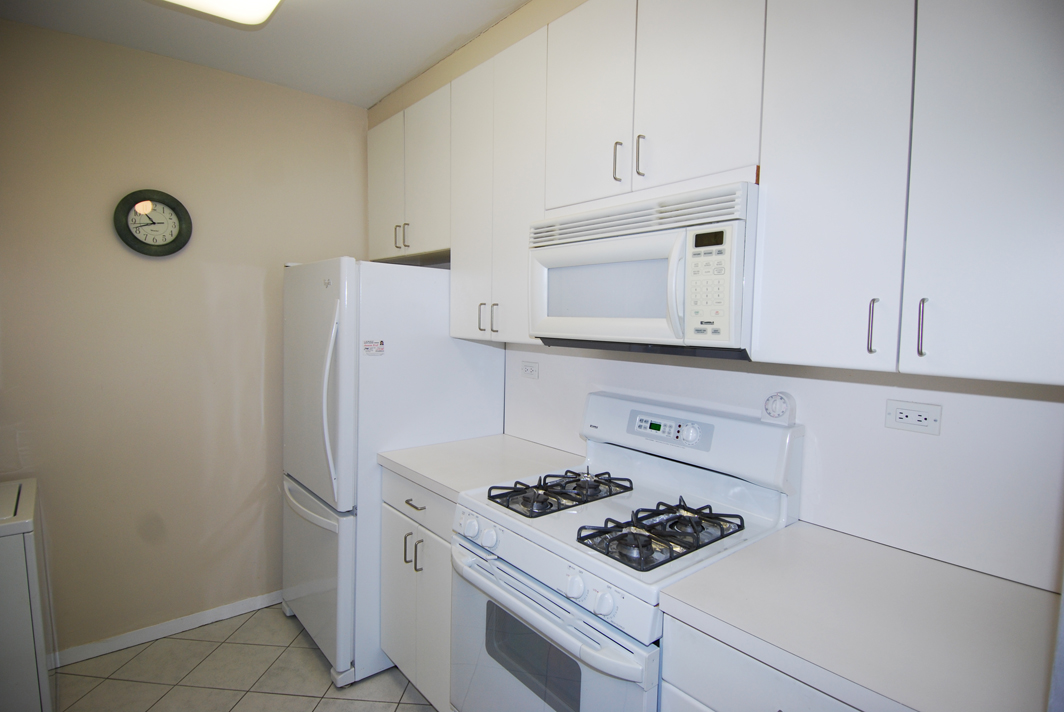 North Shore Towers 1 Bedroom Apartment