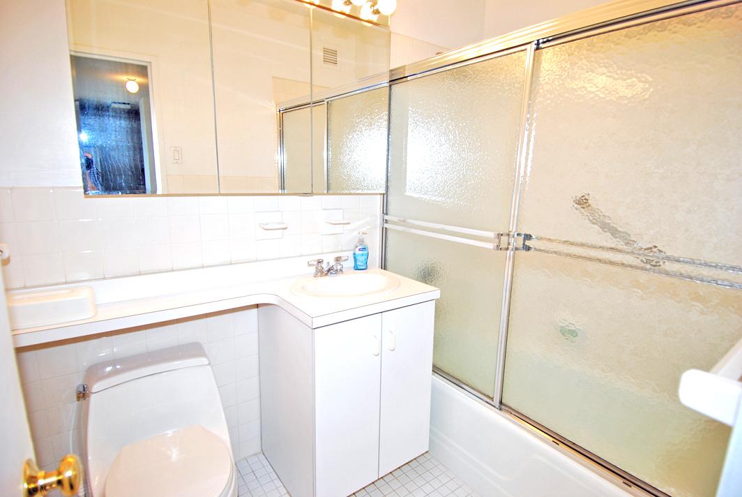 North Shore Towers 1 Bedroom Apartment