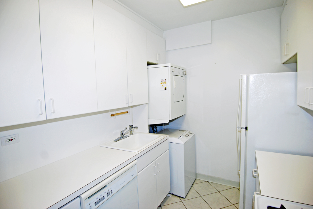 North Shore Towers apt.