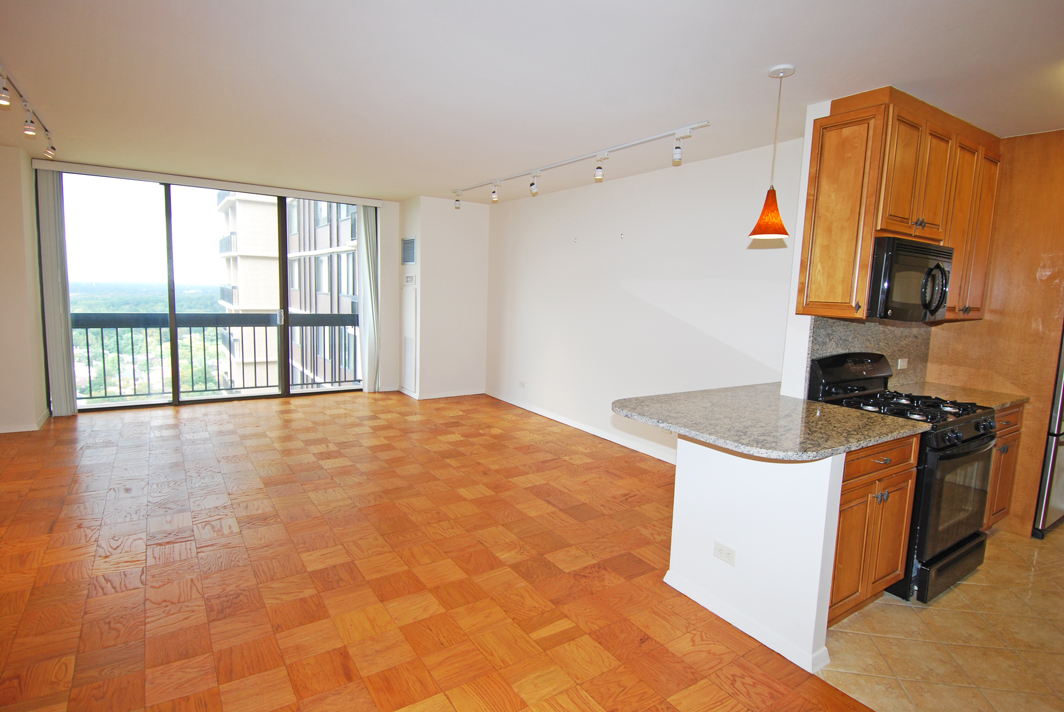 North Shore Towers 1 Bedroom Apartment