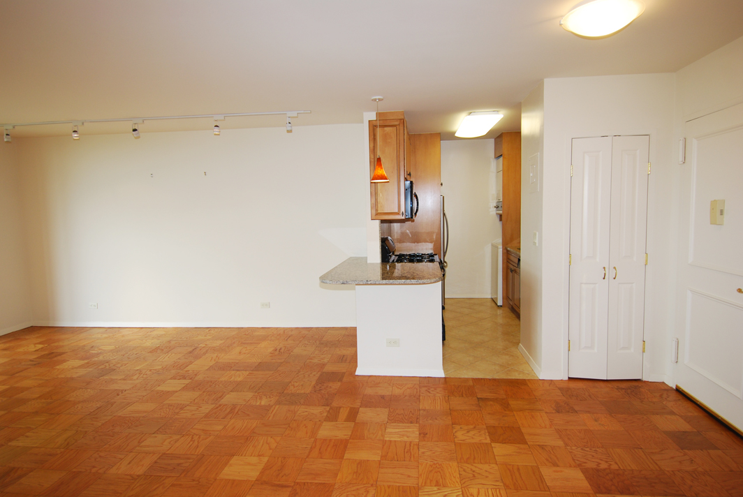 North Shore Towers 1 Bedroom Apartment