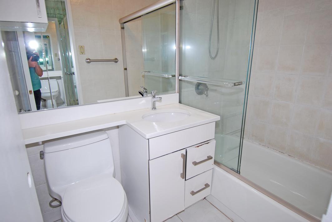 North Shore Towers Studio Apartment