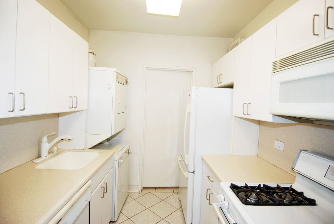 North Shore Towers 1 Bedroom Apartment