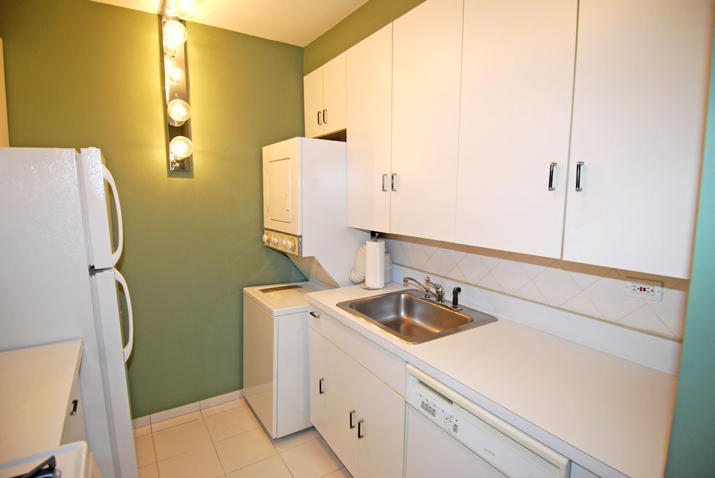 North Shore Towers Apartment