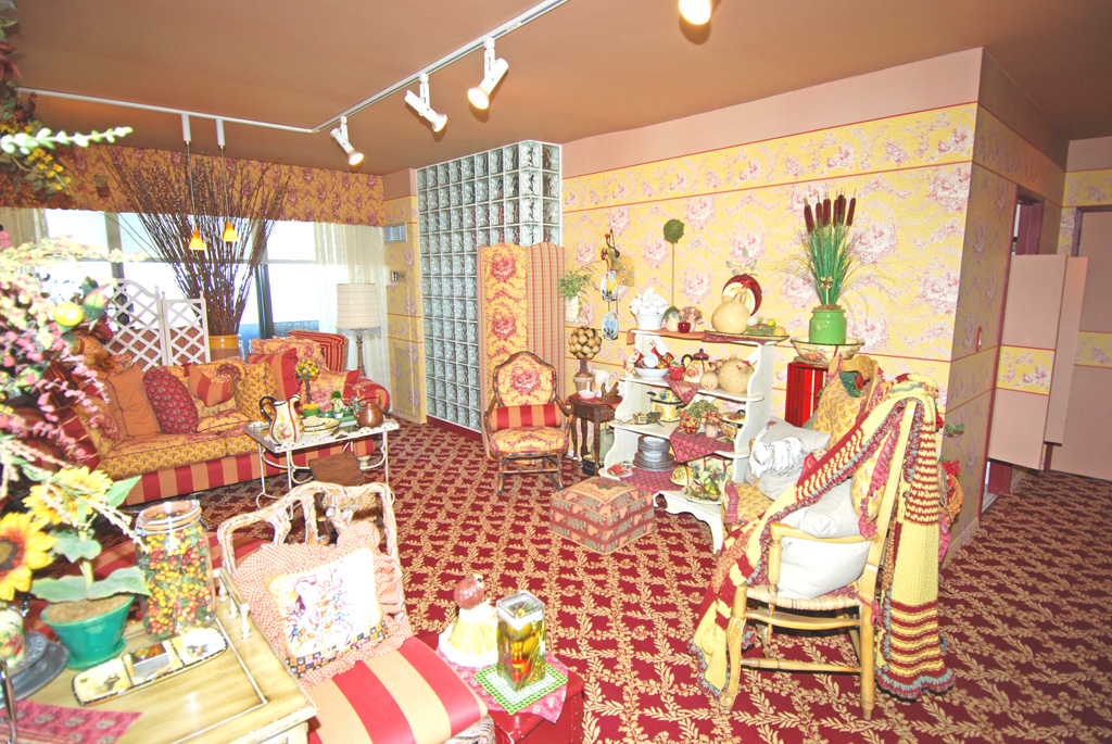 North Shore Towers Alcove Studio