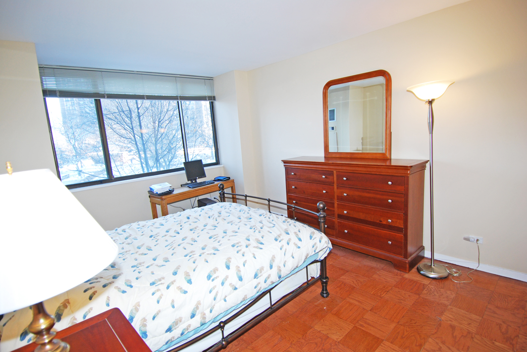 North Shore Towers 1 Bedroom Apartment