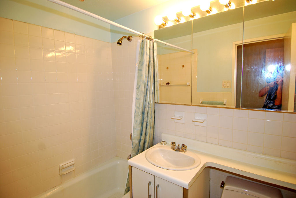 North Shore Towers Alcove Studio