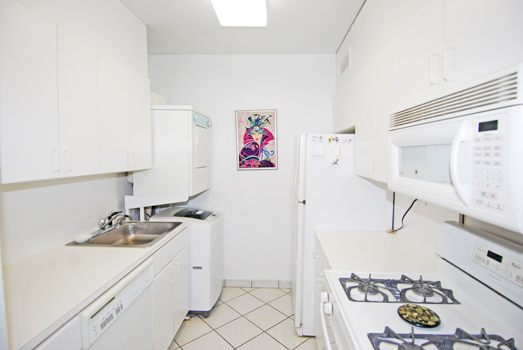 North Shore Towers 1 Bedroom Apartment