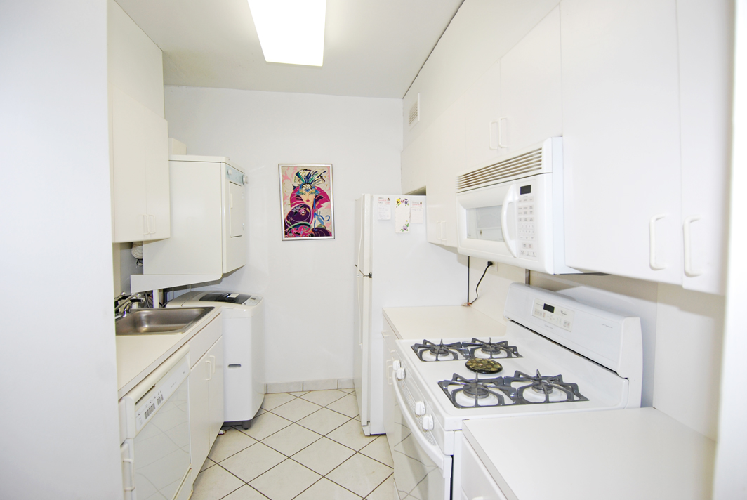 North Shore Towers 1 Bedroom Apartment