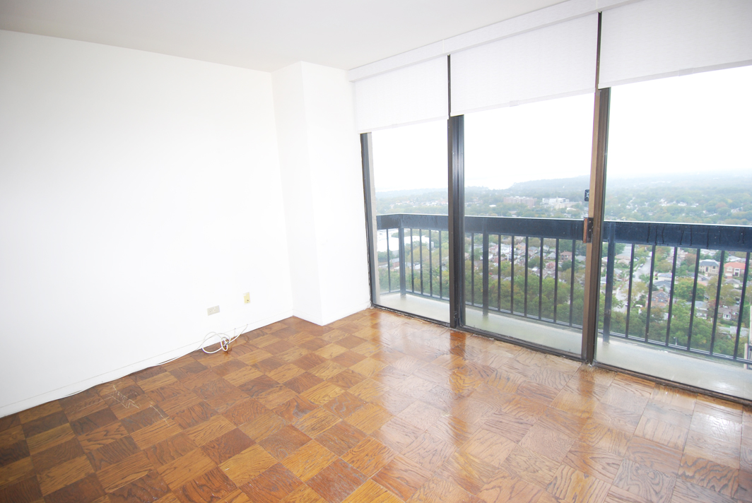 North Shore Towers 1 Bedroom Apartment