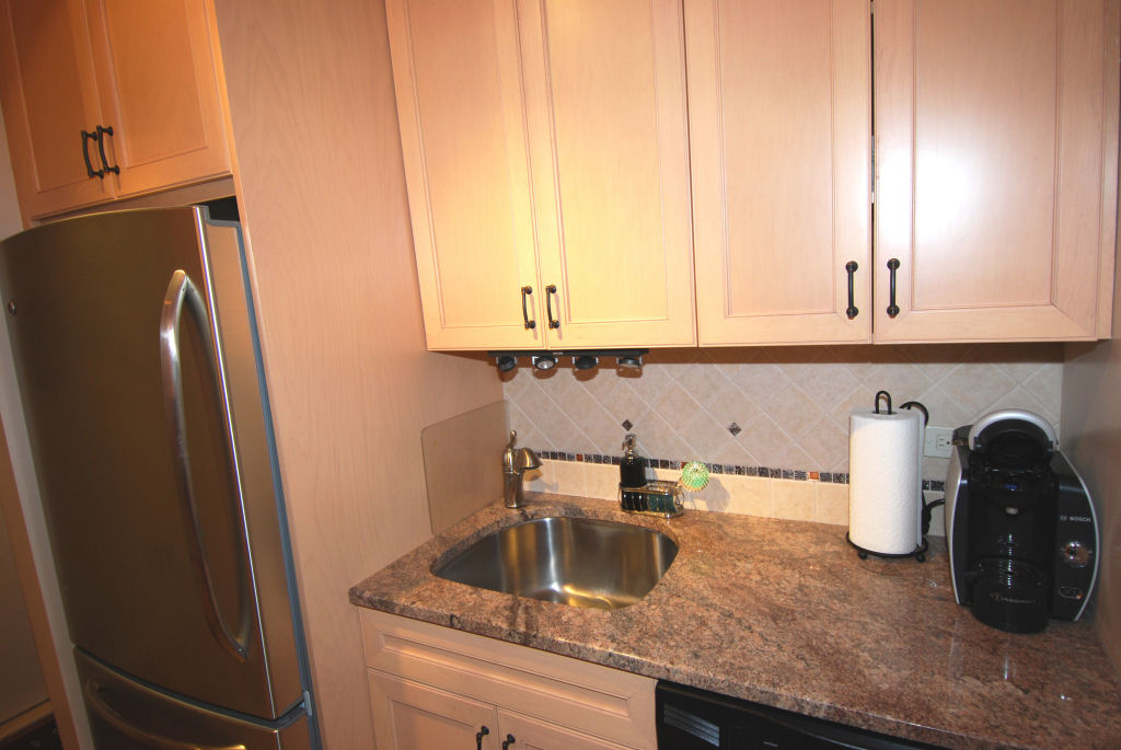 North Shore Towers Alcove Studio