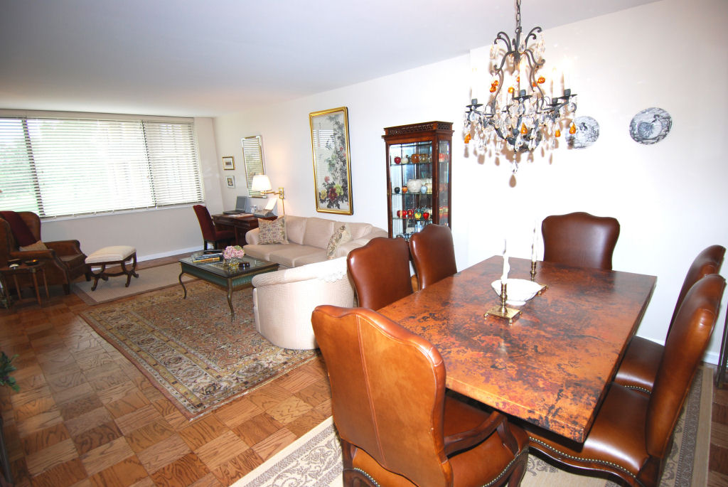 North Shore Towers Alcove Studio