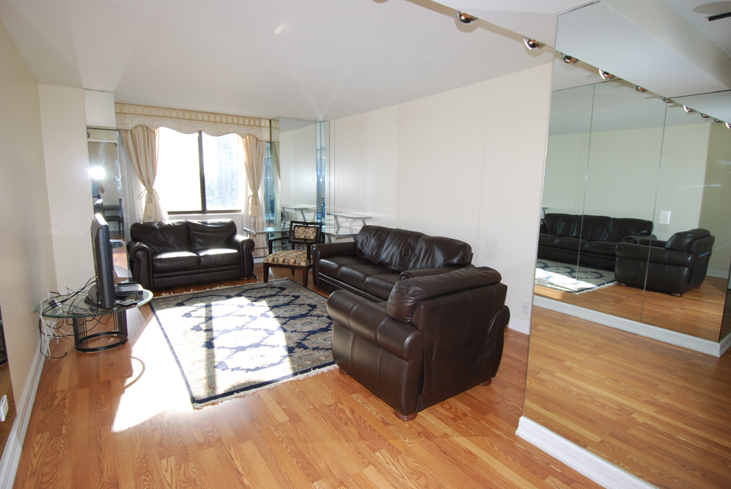 North Shore Towers 1 Bedroom Apartment