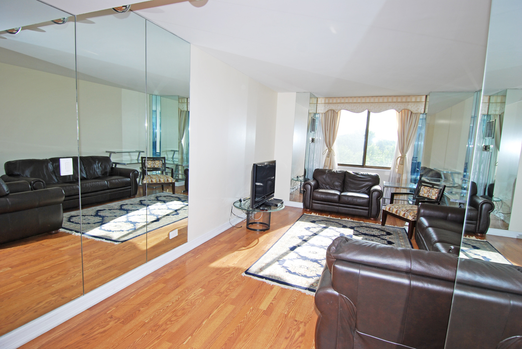 North Shore Towers 1 Bedroom Apartment