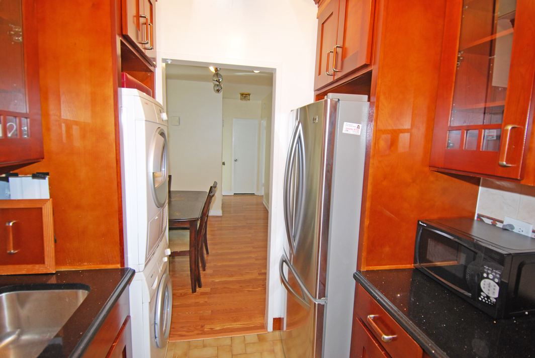 North Shore Towers 1 Bedroom Apartment